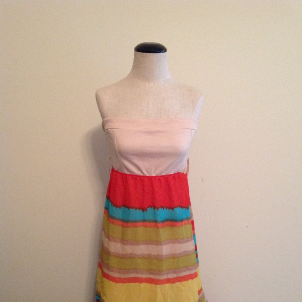 Strapless dress